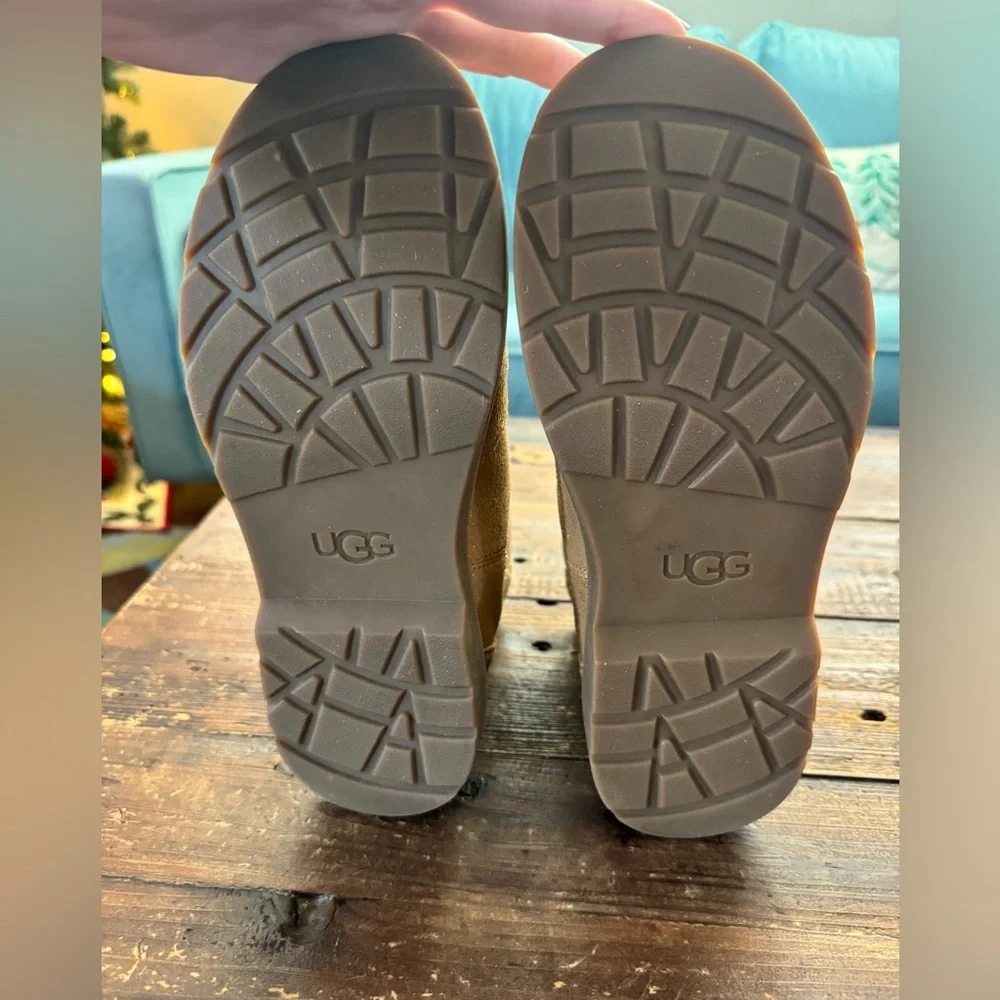 UGG shimmery finish